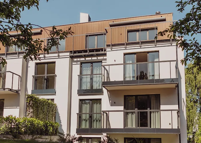 Hill Orlowo *